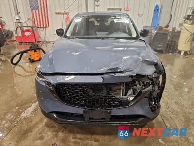 Piąte zdjęcie samochodu w środku: 2023 MAZDA CX-5 PREFERRED VIN:JM3KFBCM8P0150960 - miniatura