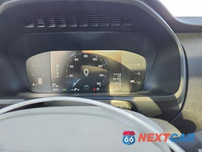 Zdjęcie 9 z 12 samochodu: 2017 VOLVO XC90 VIN:YV4102KK8H1119710 - miniatura