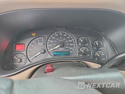 Zdjęcie 9 z 13 samochodu: 2002 CHEVROLET SUBURBAN K2500 VIN:3GNGK26G32G257488 - miniatura
