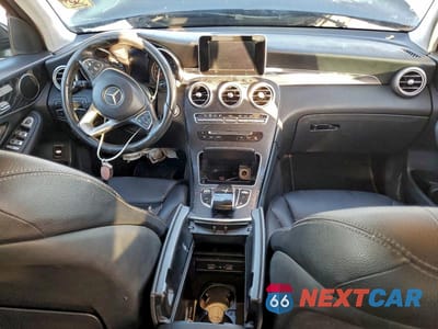 Zdjęcie 8 z 13 samochodu: 2016 MERCEDES-BENZ GLC 300 VIN:WDC0G4JB9GF102109 - miniatura