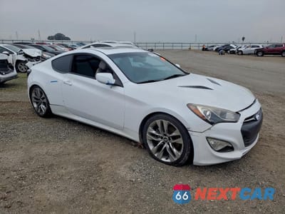 Czwarte zdjęcie samochodu z boku: 2014 HYUNDAI GENESIS COUPE 2.0T VIN:KMHHT6KD4EU119985 - miniatura