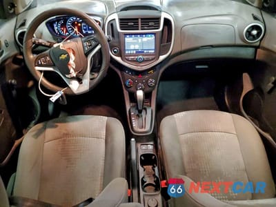 Zdjęcie 8 z 12 samochodu: 2020 CHEVROLET SONIC VIN:1G1JG6SB7L4116321 - miniatura