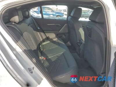 Zdjęcie 10 z 13 samochodu: 2024 BMW 530 XI VIN:WBA53FJ05RCR89632 - miniatura