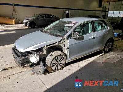 2019 VOLKSWAGEN E-GOLF SE WVWKR7AU4KW910940 - główne zdjęcie licytacji z USA - miniatura