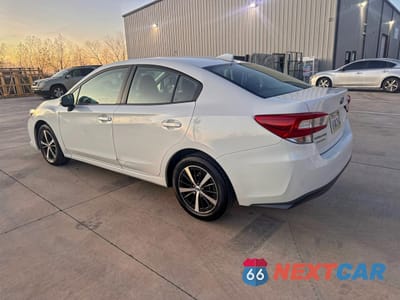 Trzecie zdjęcie samochodu z tyłu: 2021 SUBARU IMPREZA PREMIUM VIN:4S3GKAV62M3600227 - miniatura