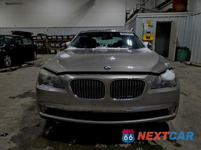 Piąte zdjęcie samochodu w środku: 2012 BMW 750 LXI VIN:WBAKC8C57CC437189 - miniatura