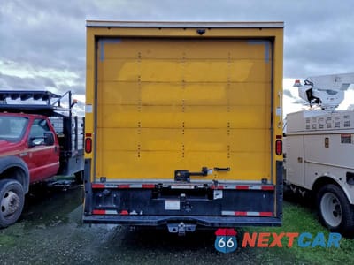 Zdjęcie 6 z 14 samochodu: 2022 GMC SAVANA BOX TRUCK VIN:7GZ37TC78NN004345 - miniatura