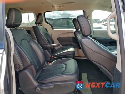 Zdjęcie 11 z 14 samochodu: 2024 CHRYSLER PACIFICA HYBRID SELECT VIN:2C4RC1S76RR141544 - miniatura