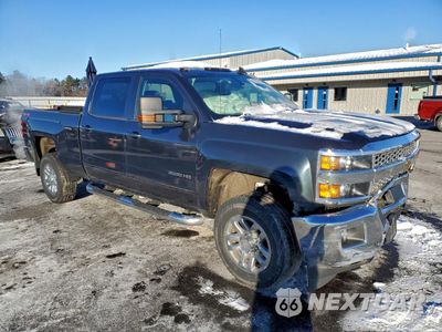 Czwarte zdjęcie samochodu z boku: 2019 CHEVROLET SILVERADO K3500 LT VIN:1GC4KWCG7KF251430 - miniatura