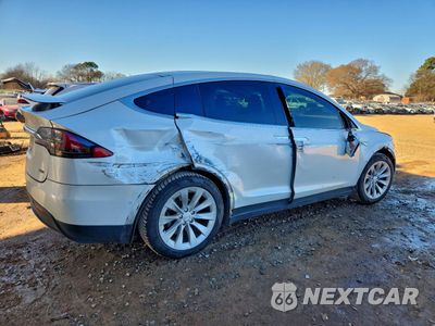 Trzecie zdjęcie samochodu z tyłu: 2016 TESLA MODEL X VIN:5YJXCBE23GF008861 - miniatura