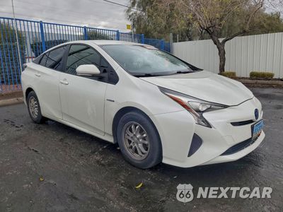 Czwarte zdjęcie samochodu z boku: 2017 TOYOTA PRIUS VIN:JTDKBRFUXH3025323 - miniatura