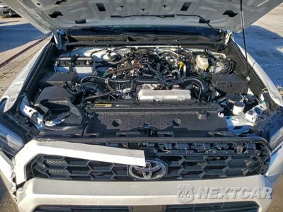 Zdjęcie 12 z 15 samochodu: 2025 TOYOTA 4RUNNER SR5 VIN:JTEVA5ARXS5000442 - miniatura