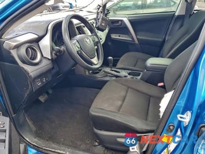 Zdjęcie 7 z 13 samochodu: 2018 TOYOTA RAV4 LE VIN:JTMZFREV5JJ195698 - miniatura