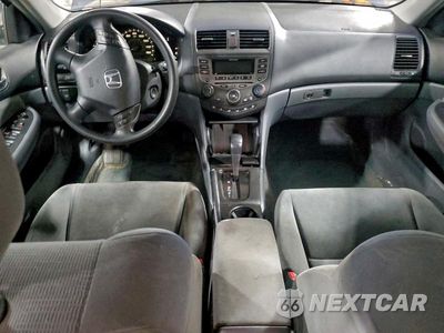 Zdjęcie 8 z 12 samochodu: 2006 HONDA ACCORD LX VIN:1HGCM66316A071542 - miniatura