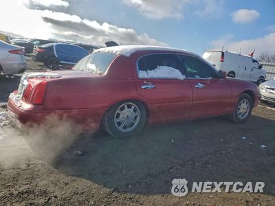 Trzecie zdjęcie samochodu z tyłu: 1999 LINCOLN TOWN CAR SIGNATURE VIN:1LNHM82W4XY701557 - miniatura