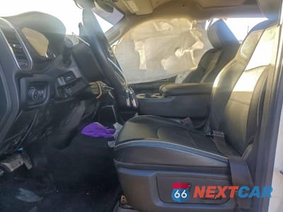 Zdjęcie 7 z 13 samochodu: 2024 RAM 2500 LARAMIE VIN:3C6UR5FL0RG402624 - miniatura