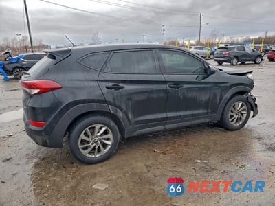 Trzecie zdjęcie samochodu z tyłu: 2018 HYUNDAI TUCSON SE VIN:KM8J2CA41JU655663 - miniatura
