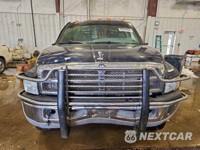 Piąte zdjęcie samochodu w środku: 2002 DODGE RAM 3500 VIN:3B7MF33C52M291845 - miniatura