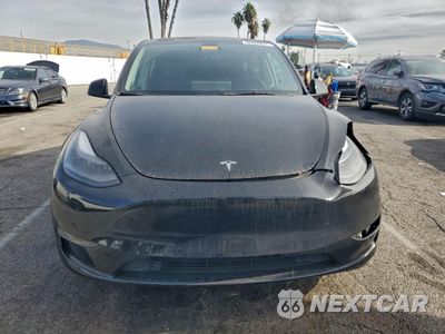 Piąte zdjęcie samochodu w środku: 2023 TESLA MODEL Y VIN:7SAYGDEE5PF816470 - miniatura
