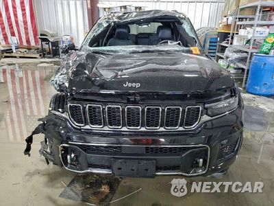 Piąte zdjęcie samochodu w środku: 2023 JEEP GRAND CHEROKEE OVERLAND VIN:1C4RJHDG4PC595034 - miniatura