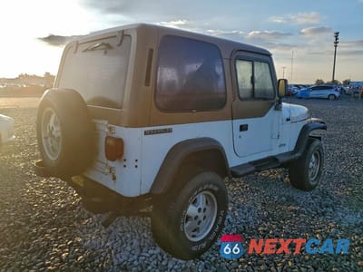 Trzecie zdjęcie samochodu z tyłu: 1988 JEEP WRANGLER VIN:2BCCV81J1JB502019 - miniatura