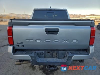 Zdjęcie 6 z 11 samochodu: 2024 TOYOTA TACOMA TRD SPORT VIN:3TMLB5JN4RM079424 - miniatura