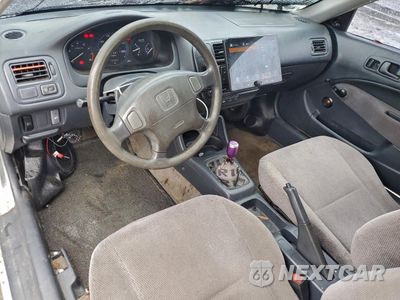 Zdjęcie 8 z 14 samochodu: 2000 HONDA CIVIC DX VIN:2HGEJ6349YH112888 - miniatura