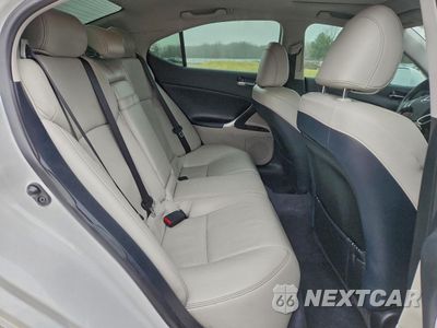 Zdjęcie 10 z 14 samochodu: 2013 LEXUS IS 250 VIN:JTHCF5C24D5062109 - miniatura