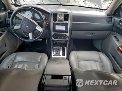 Zdjęcie 8 z 13 samochodu: 2006 CHRYSLER 300C VIN:2C3LK63H36H280761 - miniatura
