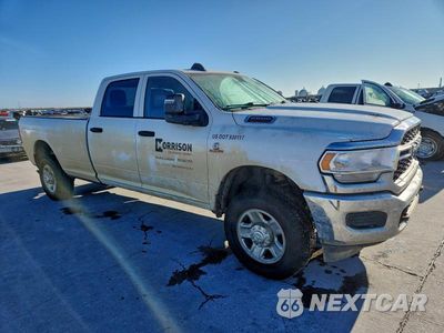 Czwarte zdjęcie samochodu z boku: 2023 RAM 2500 TRADESMAN VIN:3C6UR5HL3PG538627 - miniatura