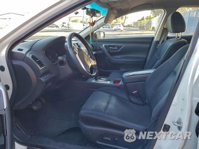 Zdjęcie 7 z 12 samochodu: 2016 NISSAN ALTIMA 2.5 VIN:1N4AL3AP4GC230065 - miniatura