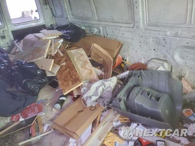 Zdjęcie 11 z 13 samochodu: 2001 FORD ECONOLINE E350 SUPER DUTY VAN VIN:1FTSS34L61HA50073 - miniatura