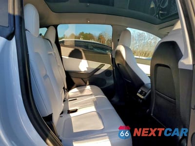 Zdjęcie 10 z 12 samochodu: 2021 TESLA MODEL Y VIN:5YJYGDEE1MF137255 - miniatura