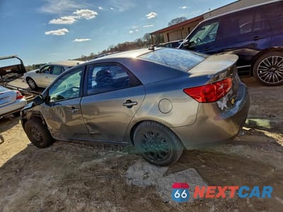Drugie zdjęcie samochodu z przodu: 2012 KIA FORTE EX VIN:KNAFU4A25C5471796 - miniatura