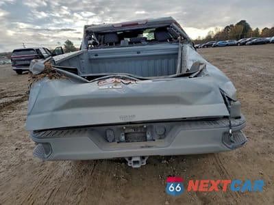 Zdjęcie 6 z 12 samochodu: 2024 GMC SIERRA K1500 VIN:1GTUUAED7RZ359152 - miniatura