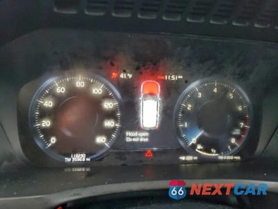 Zdjęcie 9 z 13 samochodu: 2018 VOLVO XC90 T6 VIN:YV4A22PK0J1323359 - miniatura