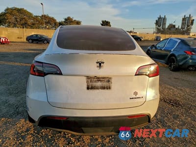 Zdjęcie 6 z 13 samochodu: 2021 TESLA MODEL Y VIN:5YJYGDED1MF125923 - miniatura