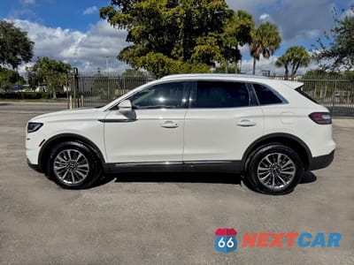 Zdjęcie 12 z 15 samochodu: 2021 LINCOLN NAUTILUS RESERVE VIN:2LMPJ8K90MBL12748 - miniatura