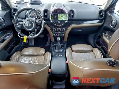 Zdjęcie 8 z 12 samochodu: 2018 MINI COOPER S COUNTRYMAN ALL4 VIN:WMZYT5C33J3D81813 - miniatura