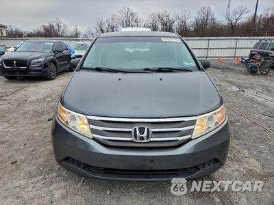 Piąte zdjęcie samochodu w środku: 2011 HONDA ODYSSEY LX VIN:5FNRL5H29BB078492 - miniatura