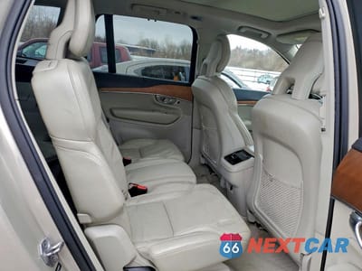 Zdjęcie 11 z 12 samochodu: 2016 VOLVO XC90 T6 VIN:YV4A22PL7G1017177 - miniatura