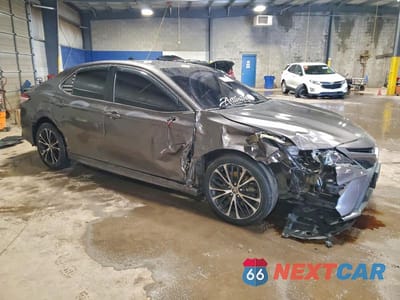 Czwarte zdjęcie samochodu z boku: 2020 TOYOTA CAMRY SE VIN:4T1G11AK2LU946207 - miniatura