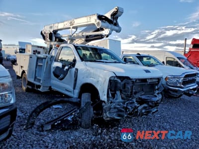 Czwarte zdjęcie samochodu z boku: 2025 FORD F550 SUPER DUTY BUCKET TRUCK VIN:1FDUF5HT4SDA06564 - miniatura