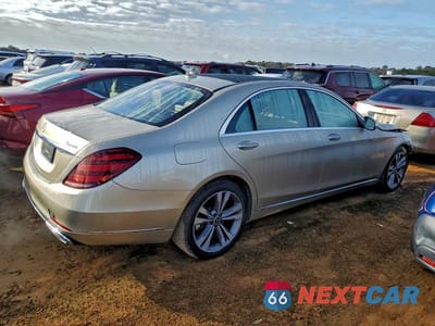 Trzecie zdjęcie samochodu z tyłu: 2020 MERCEDES-BENZ S 560 4MATIC VIN:WDDUG8GB2LA523978 - miniatura