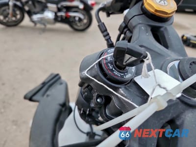 Zdjęcie 8 z 11 samochodu: 2025 KAWASAKI ZX400 S VIN:ML5ZXCS11SDA35133 - miniatura