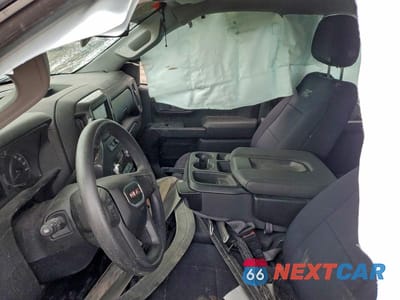 Zdjęcie 7 z 12 samochodu: 2024 GMC SIERRA K1500 VIN:1GTUUAED7RZ359152 - miniatura