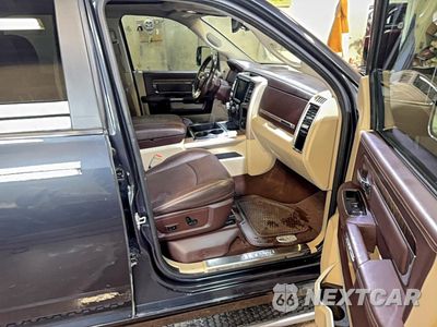 Piąte zdjęcie samochodu w środku: 2015 RAM 1500 LONGHORN VIN:1C6RR7PM6FS635873 - miniatura