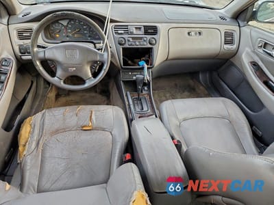 Zdjęcie 8 z 12 samochodu: 1998 HONDA ACCORD EX VIN:1HGCG1651WA018366 - miniatura