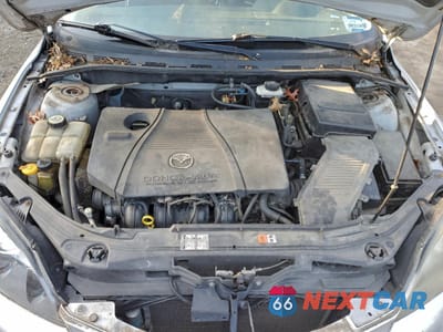 Zdjęcie 11 z 12 samochodu: 2005 MAZDA 3 HATCHBACK VIN:JM1BK343051269626 - miniatura