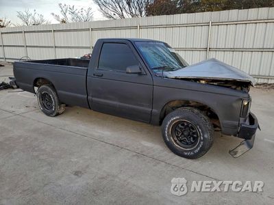 Czwarte zdjęcie samochodu z boku: 1989 CHEVROLET S TRUCK S10 VIN:1GCCS14Z9K2186280 - miniatura